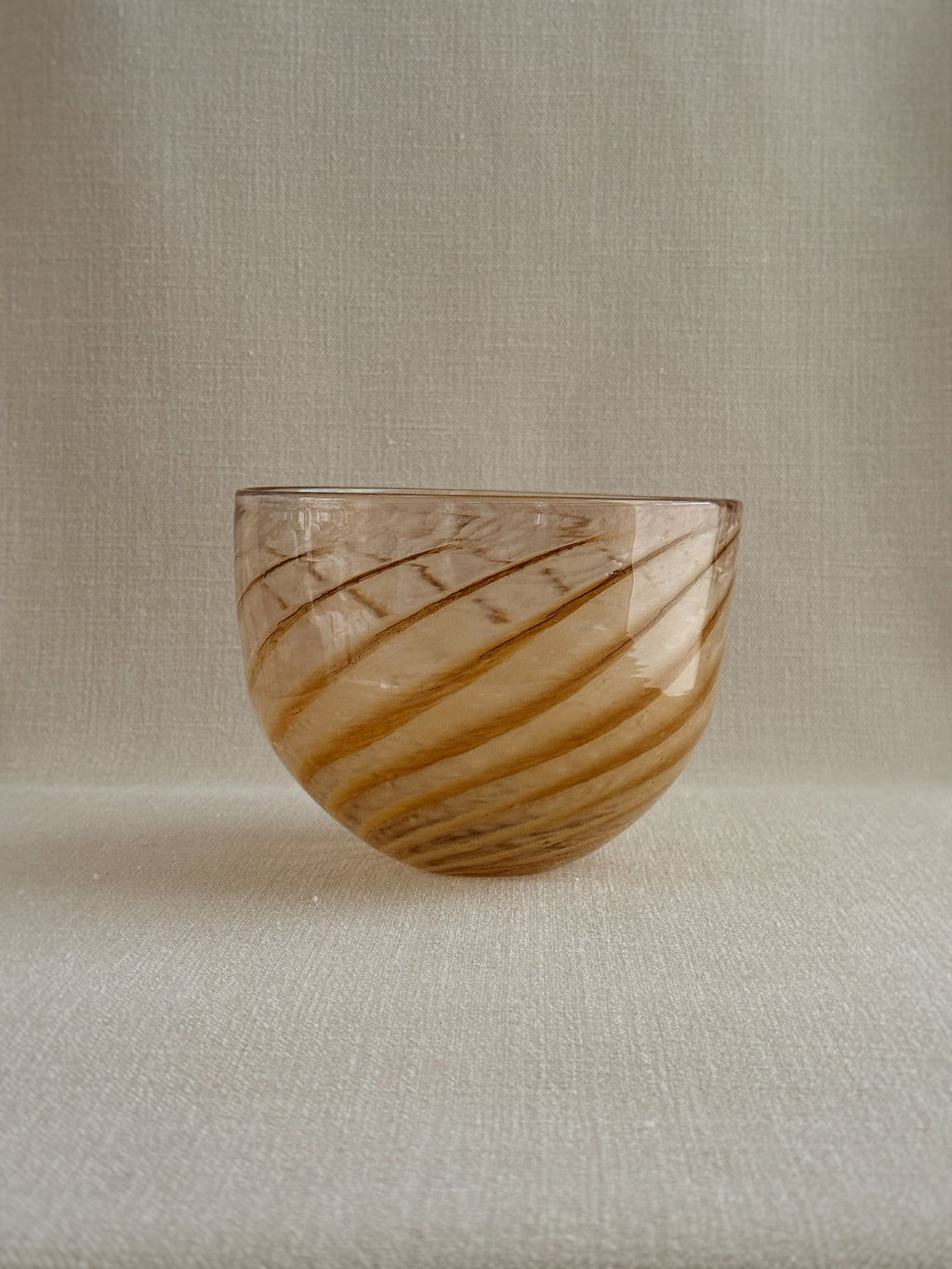 Hand-Blown "Feather" Bowl — Tobacco