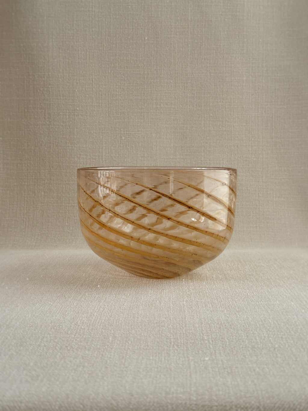 Hand-Blown "Feather" Bowl — Tobacco